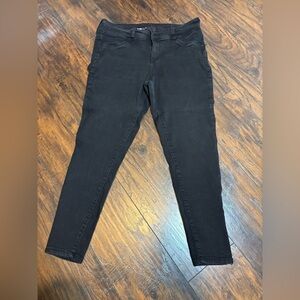 Wallflower Sassy High Rise Jeans Size 16